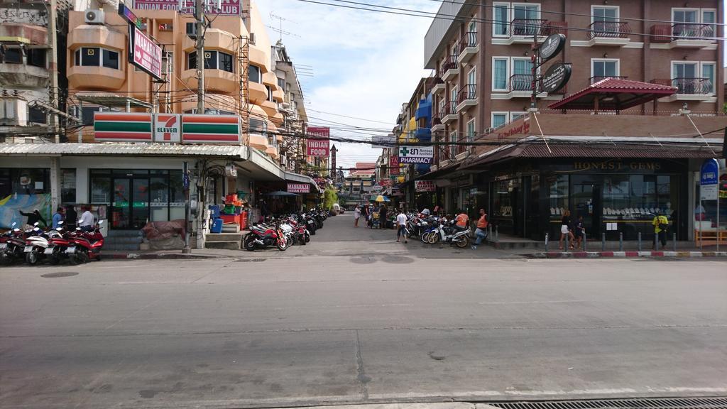 Hotel Le Cafe Royale Pattaya Exterior foto
